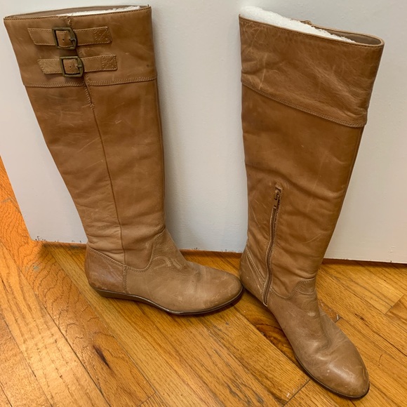 Tall boots - Picture 2 of 5